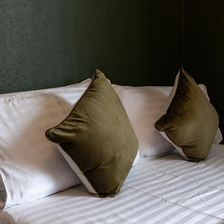 Digbeth City Centre Apartment Sleeps 12 Opposite Coach Station Бирмингем Экстерьер фото